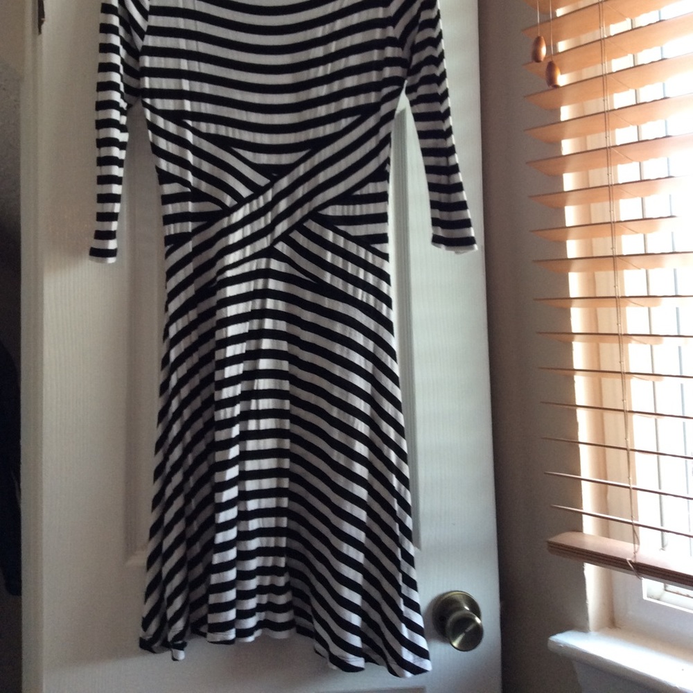 2 FOR 1 dresses - Picture 4 of 4